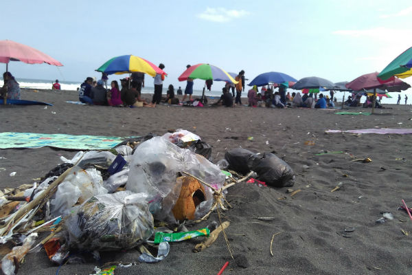 Sampah Jadi Masalah Pantai Glagah Star Jogja FM