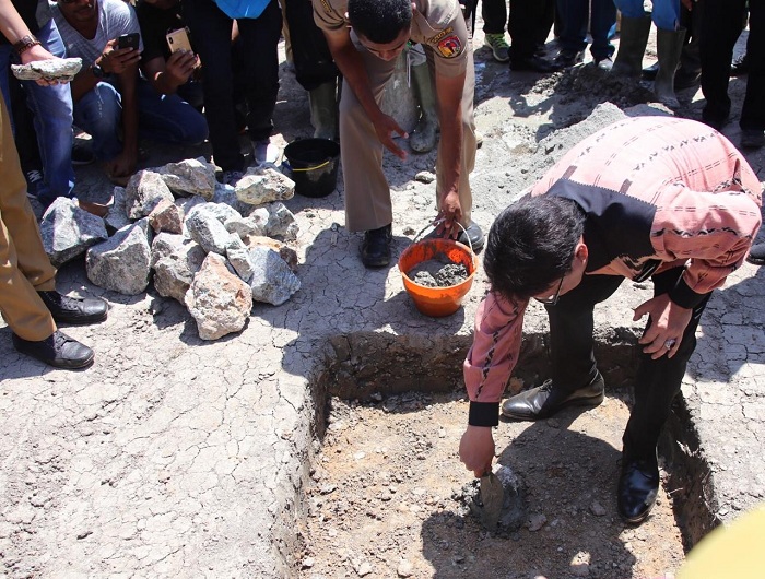 Mendagri Resmikan Peletakan Batu Pertama Pembangunan Patung Soekarno di Atambua