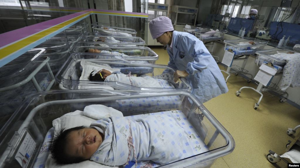 Ibu Baru Tertua di China