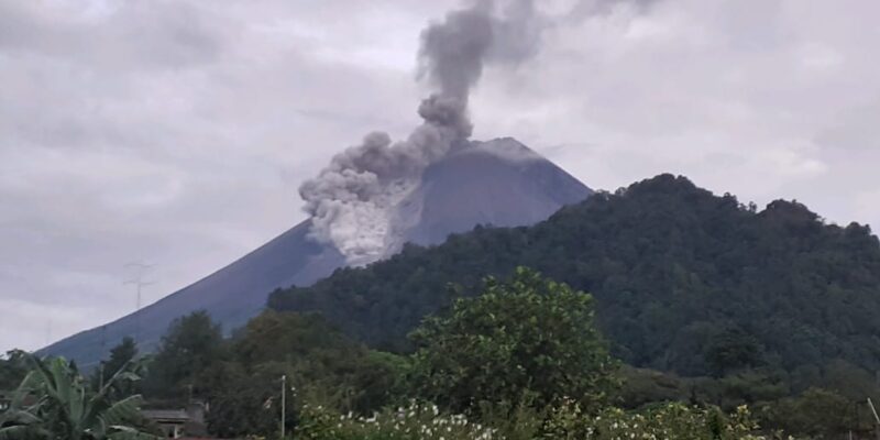status Gunung Merapi