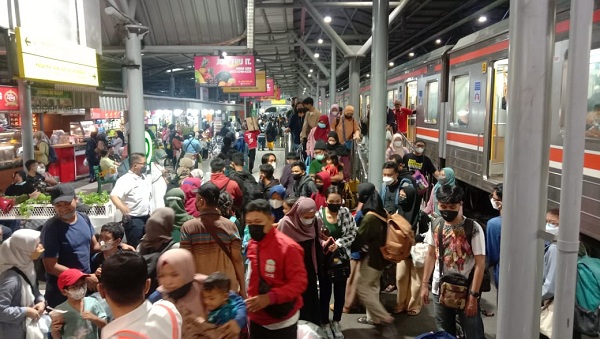  Stasiun Yogyakarta