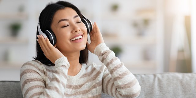 Bahaya Pakai Earphone Bagi Pendengaran